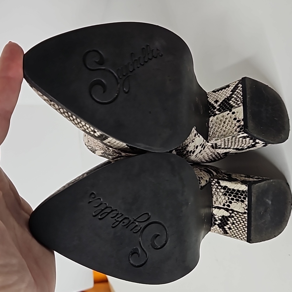 Seychelles Leather Python Print Ankle Bootie Size… - image 4